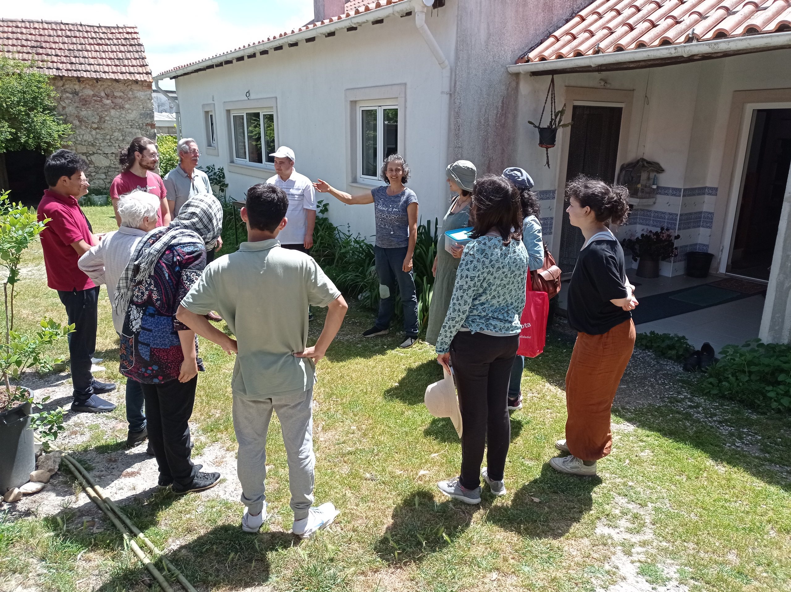Jovens voluntários